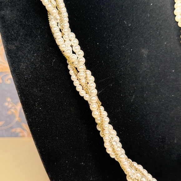 Vintage Estate Faux Pearl and Weaved Gold Toned Necklace Lot A70 - Picture 3 of 6
